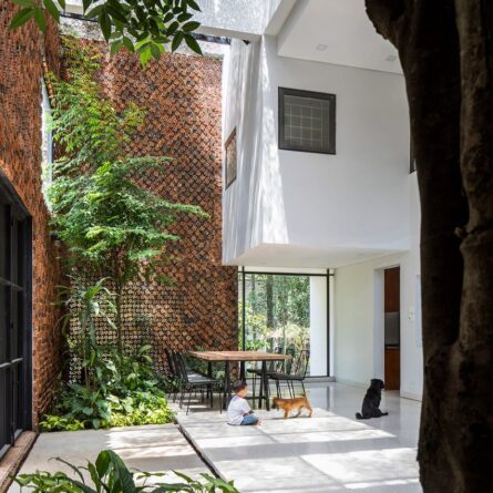 wall-house-architecture-bricks-vietnam-cta-creative-arc (1)