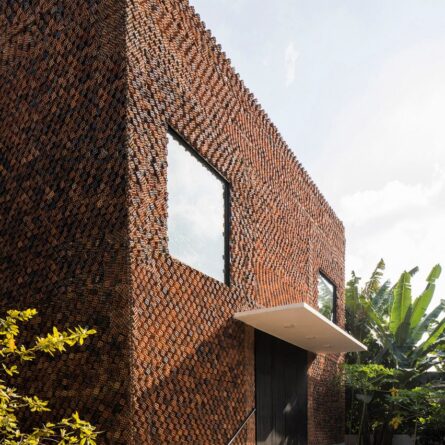 wall-house-architecture-bricks-vietnam-cta-creative-archite
