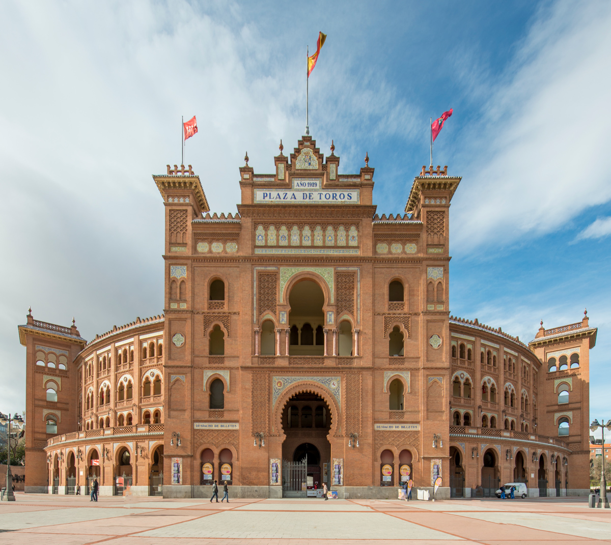 fachada-principal-plaza-toros-ventas-madrid-espana