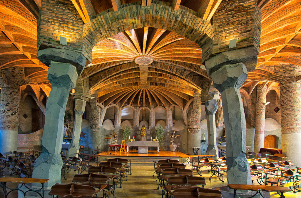 cripta-guell-gaudi